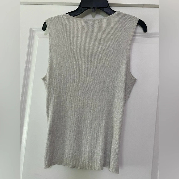 August Silk Cream Sleeveless Blouse - Picture 2 of 5